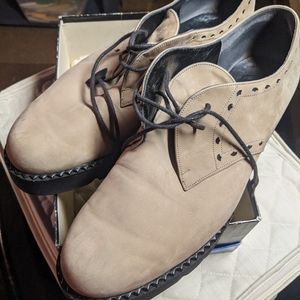 Karl Lagerfeld vintage tan suede platform loafers